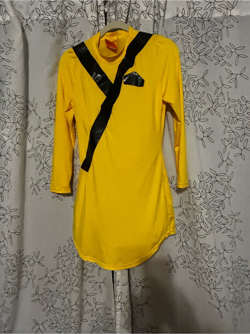 Stretchy yellow costume dress size large
